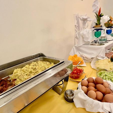 Hotel Myriam Lignano Sabbiadoro Ngoại thất bức ảnh