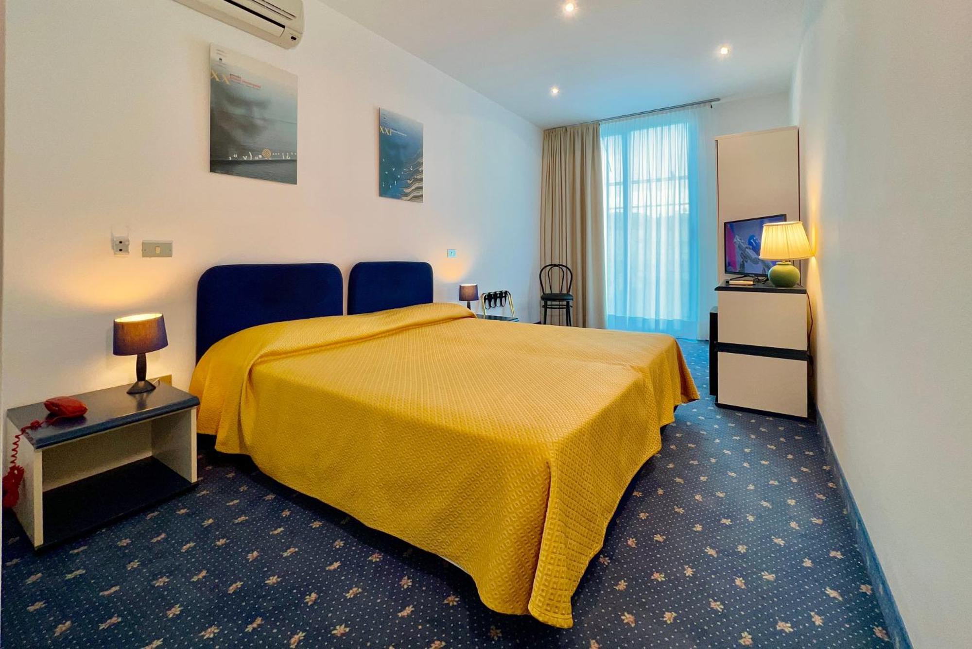 Hotel Myriam Lignano Sabbiadoro Ngoại thất bức ảnh