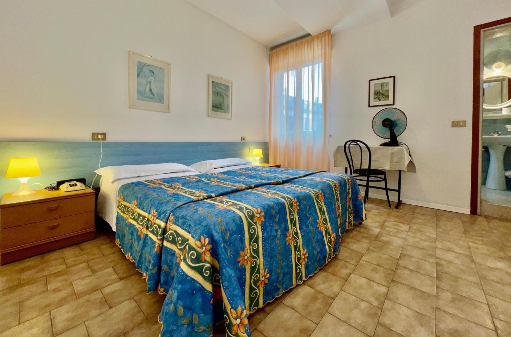 Hotel Myriam Lignano Sabbiadoro Ngoại thất bức ảnh