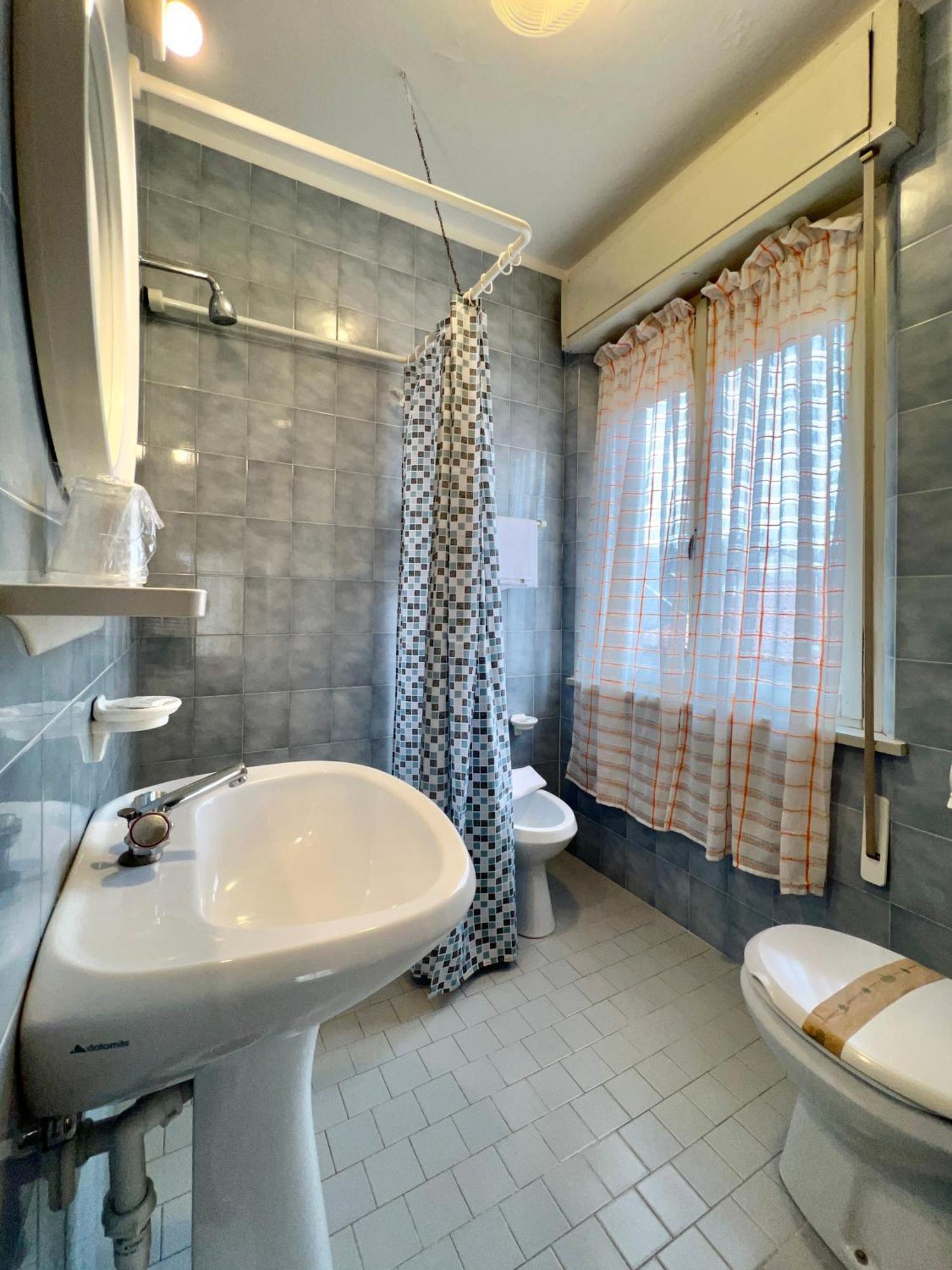 Hotel Myriam Lignano Sabbiadoro Ngoại thất bức ảnh