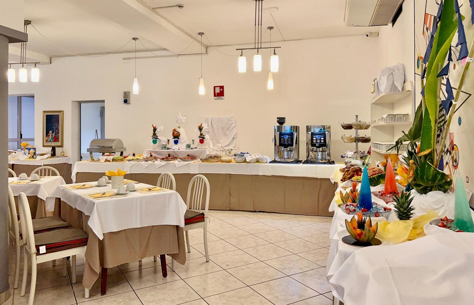 Hotel Myriam Lignano Sabbiadoro Ngoại thất bức ảnh