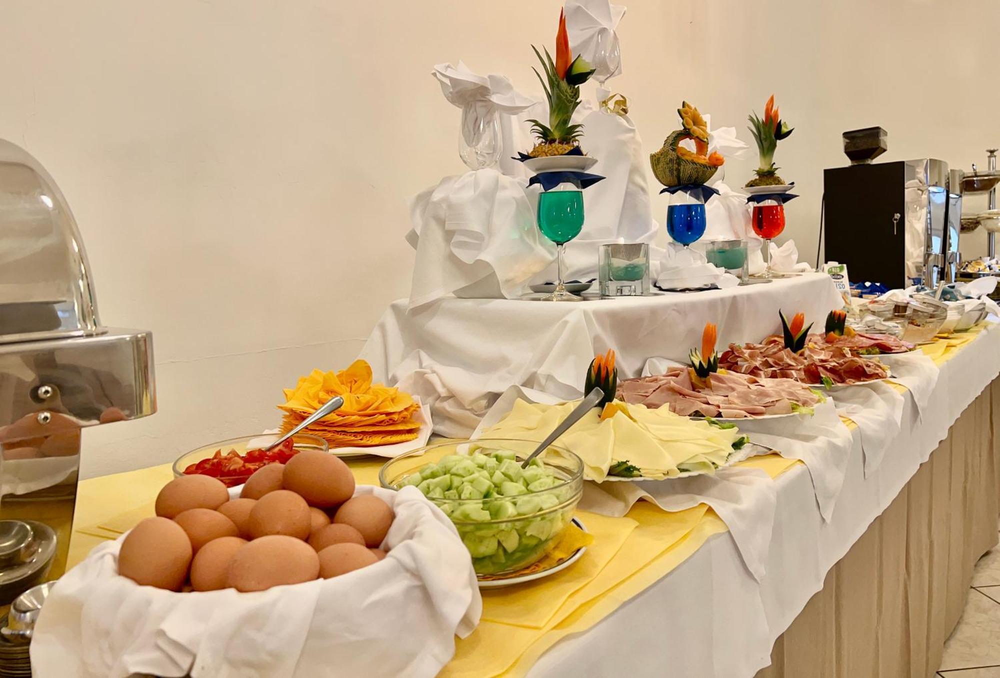 Hotel Myriam Lignano Sabbiadoro Ngoại thất bức ảnh