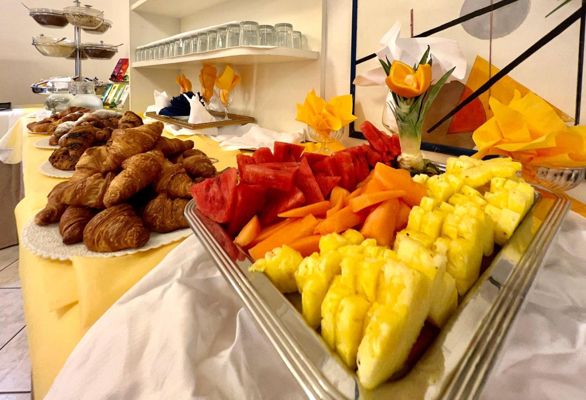 Hotel Myriam Lignano Sabbiadoro Ngoại thất bức ảnh
