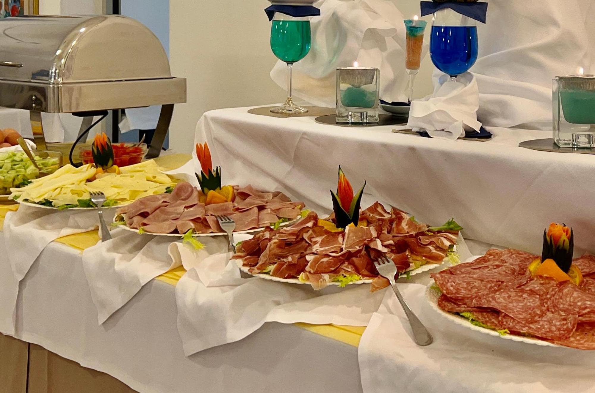 Hotel Myriam Lignano Sabbiadoro Ngoại thất bức ảnh